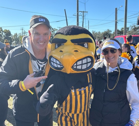 Jan and Tony Caskey - February Sweethearts