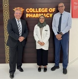 Dean Sherief at Gulf Medical_Pharmd student Ashgan Alshawy_preceptor Dixon Thomas - Copy