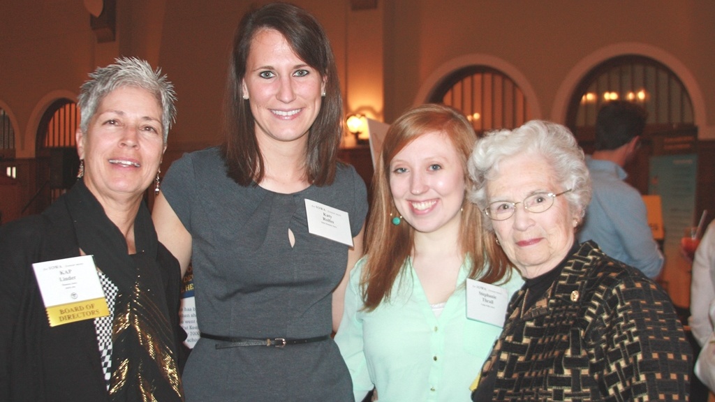 Philanthropy students with members of The University of Iowa President's Club