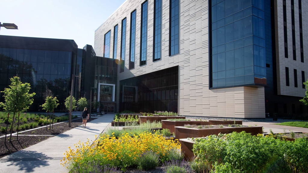 Jun 2021 Building Exterior boxes